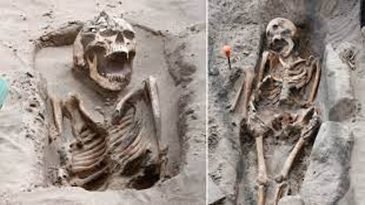 ব্রিটেনের সমুদ্রসৈকতে গণকবর