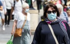 ইংল্যান্ডে করোনার বিধিনিষেধ প্রত্যাহার