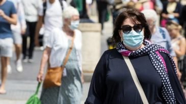 ইংল্যান্ডে করোনার বিধিনিষেধ প্রত্যাহার