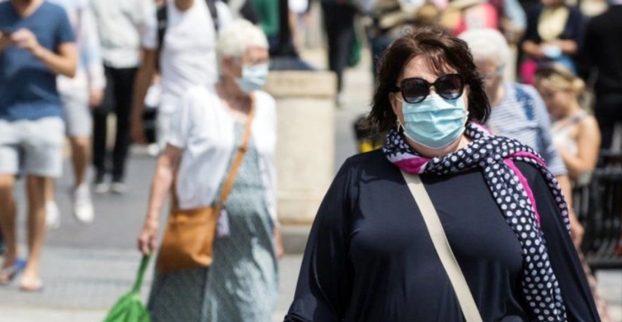 ইংল্যান্ডে করোনার বিধিনিষেধ প্রত্যাহার