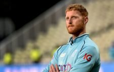 ক্রিকেট থেকে বিরতি নিচ্ছেন স্টোকস