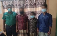 শাহপরাণ বাইপাসে ভারতীয় কাপড়সহ তিন চোরাকারি গ্রেফতার