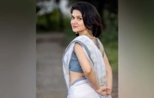 ঈদে নানা রূপে মিথিলা