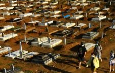 ইন্দোনেশিয়ায় কোভিডে মৃতের সংখ্যা এক লাখ ছাড়িয়েছে