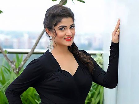 শ্রাবন্তীকে বিয়ের প্রস্তাব