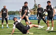 প্যারিসে প্রথম অনুশীলন কেমন কাটলো মেসির