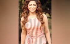 ‘মুশকান জুবেরী’ হাজির