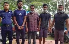 ইয়াবাসহ গ্রেফতার হওয়া কারারক্ষী বরখাস্ত