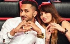 হানি সিংহের বাবার বিরুদ্ধে পুত্রবধূকে যৌন হেনস্থার অভিযোগ