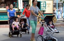 এবার চীনে পেল ৩ সন্তানের অনুমোদন নীতি