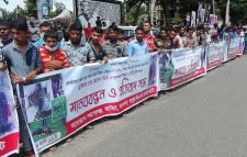 মৌলভীবাজারে সিএনজি চালক হত্যার প্রতিবাদে মানববন্ধন ও প্রতিবাদ
