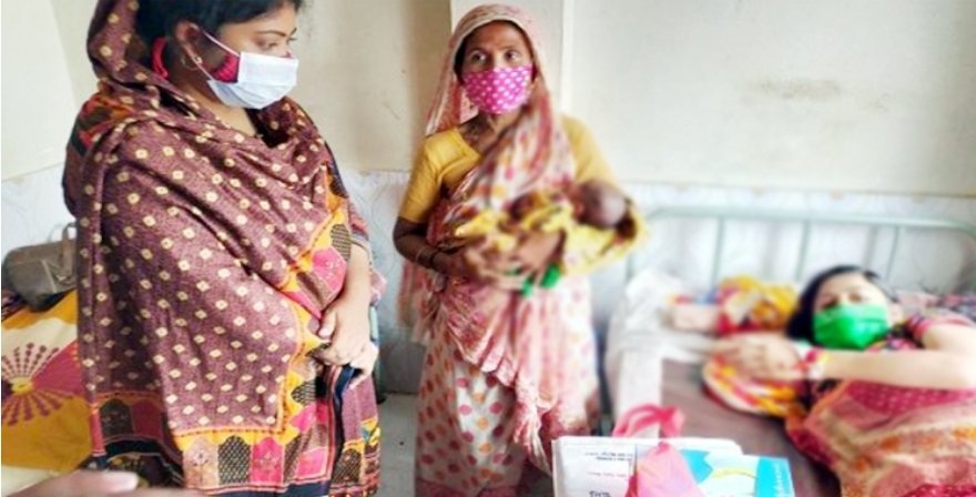 নেত্রকোনায় অসহায় প্রসূতির পাশে দাঁড়ালেন ইউএনও
