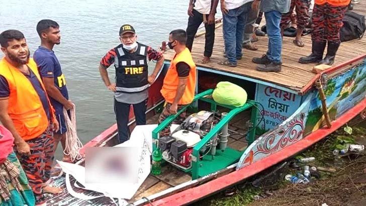 ব্রাহ্মণবাড়িয়ায় ট্রলারডুবি: অবশেষে মিলল শিশু নাশরা লাশ