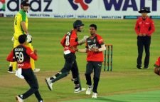 অস্ট্রেলিয়াকে টানা দুই ম্যাচে উড়িয়ে দিল বাংলাদেশ