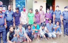 শায়েস্তাগঞ্জে জুয়ার সরঞ্জামসহ ১৩ জুয়াড়ি আটক