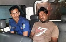 ফেঞ্চুগঞ্জে ২ লাখ টাকা ছিনতাই, সিএনজি চালক গ্রেপ্তার