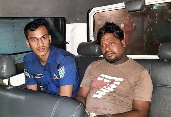 ফেঞ্চুগঞ্জে ২ লাখ টাকা ছিনতাই, সিএনজি চালক গ্রেপ্তার