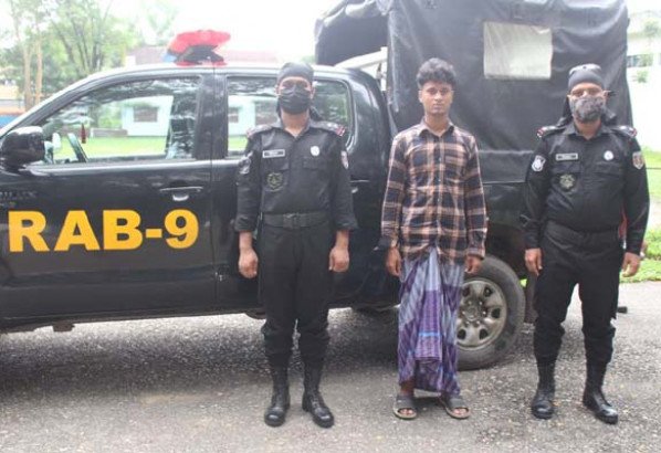 কানাইঘাটে ১ হাজার ১৩৫ পিস ইয়াবাসহ গ্রেপ্তার ১