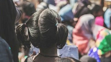 বৃষ্টির দেবীকে খুশি করতে ৬ বালিকাকে নগ্ন করে হাঁটানো হলো