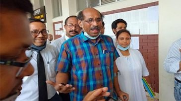 খালাস পেলেন সাংবাদিক প্রবীর শিকদার