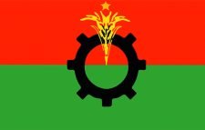 বিএনপি নিজেই নিজের সঙ্গে লড়াই করছে