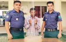 গোয়াইনঘাট থানা পুলিশের অভিযানে গাঁজাসহ আটক ১