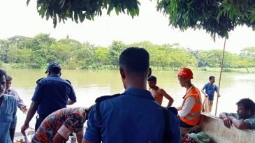 নদীতে গোসলে নেমে কিশোরী নিখোঁজ