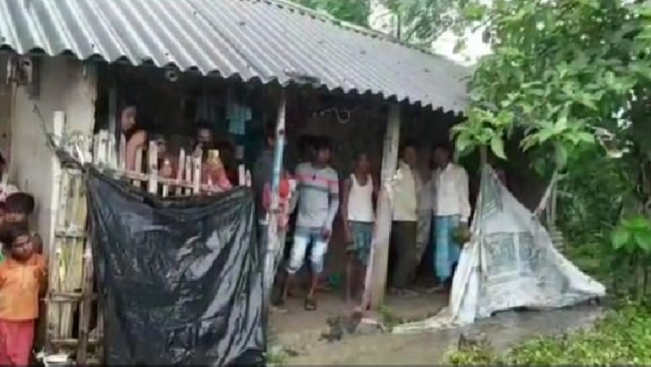 মাকে খুন করার অভিযোগে ছেলে আটক