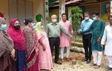 গোলাপগঞ্জ রায়গড় স. প্রা. বিদ্যালয়ে বৃক্ষরোপণ