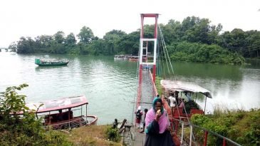 রাঙামাটিতে পানির নিচে ঝুলন্ত সেতু, পারাপার বন্ধ