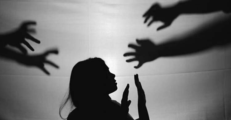 টিকটিক বানাতে গিয়ে ধর্ষনের শিকার এক কিশোরী