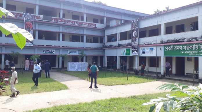 সিলেটে ভোট দিতে পারেন নি আতিক, দিয়েছেন হাবিব-শফি