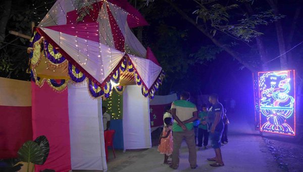 ৫ লাখ টাকা কাবিনে দাদিকে বিয়ে করলেন নাতি!