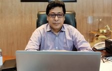 কর্মকর্তাদের ‘স্যার-ম্যাডাম’ ডাকতে হবে, এমন নীতি নেই: প্রতিমন্ত্রী