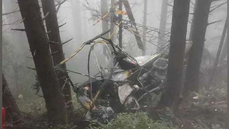 কাশ্মীরে হেলিকপ্টার বিধ্বস্ত, দুই পাইলট নিহত
