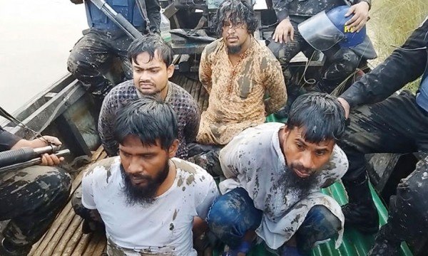 ময়মনসিংহে র‍্যাবের সঙ্গে গোলাগুলি, ৪ জঙ্গি আটক