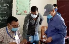 ভোট দিলেন স্বতন্ত্র প্রার্থী শফি আহমদ চৌধুরী