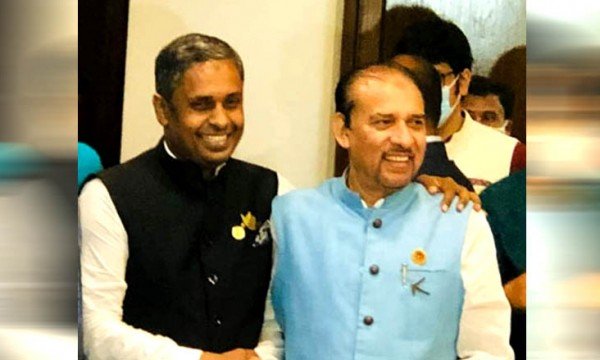 হাবিবকে অভিনন্দন জানালেন আতিক