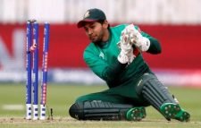 টি-টোয়েন্টিতে আর গ্লাভস হাতে দেখা যাবে না মুশিকে