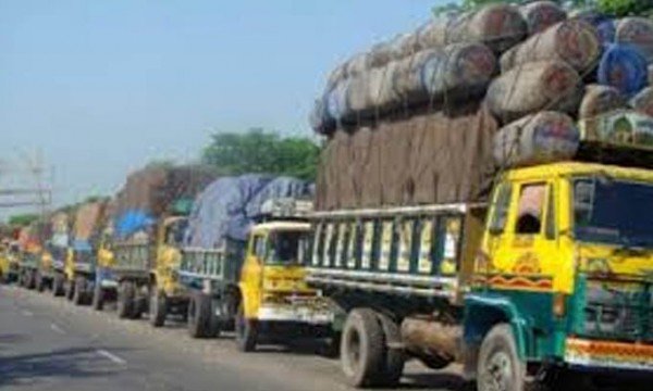 কাভার্ড ভ্যান-ট্রাক মালিকদের চলমান ধর্মঘট প্রত্যাহার