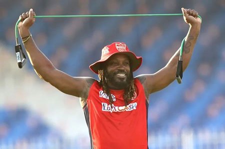 বিশ্বকাপের আগে বিরতি চান গেইল, মাঝপথেই ছাড়লেন আইপিএল