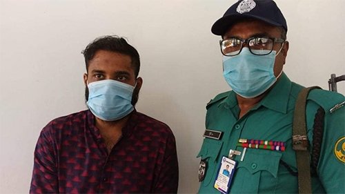 ছেলের বিরুদ্ধে মামলা করলেন চবি’র ডেপুটি রেজিস্ট্রার