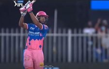 ৮১ মিটারের ছক্কা হাঁকালেন মোস্তাফিজ, ব্যাটিংয়ে গড়লেন রেকর্ড