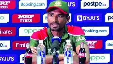 ‘ফ্রাস্টেটেড’ মাহমুদুল্লাহ চটেছেন ব্যাটারদের ওপর