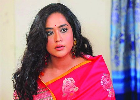 মম’র ‘সেদিন কি ঘটেছিল?’