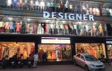 সিলেটে জমে উঠেছে পূজার বাজার