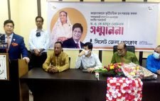 বাংলাদেশে ভ্যাকসিনের কোন অভাব নেই : পররাষ্ট্রমন্ত্রী ড. মোমেন