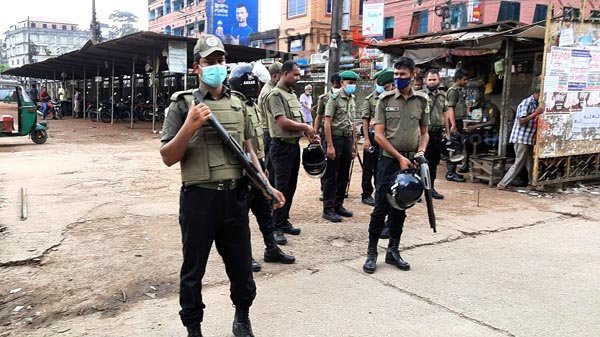 ওসমানী হাসপাতালে অভিযান চালিয়ে গাড়ি পার্কিং উচ্ছেদ