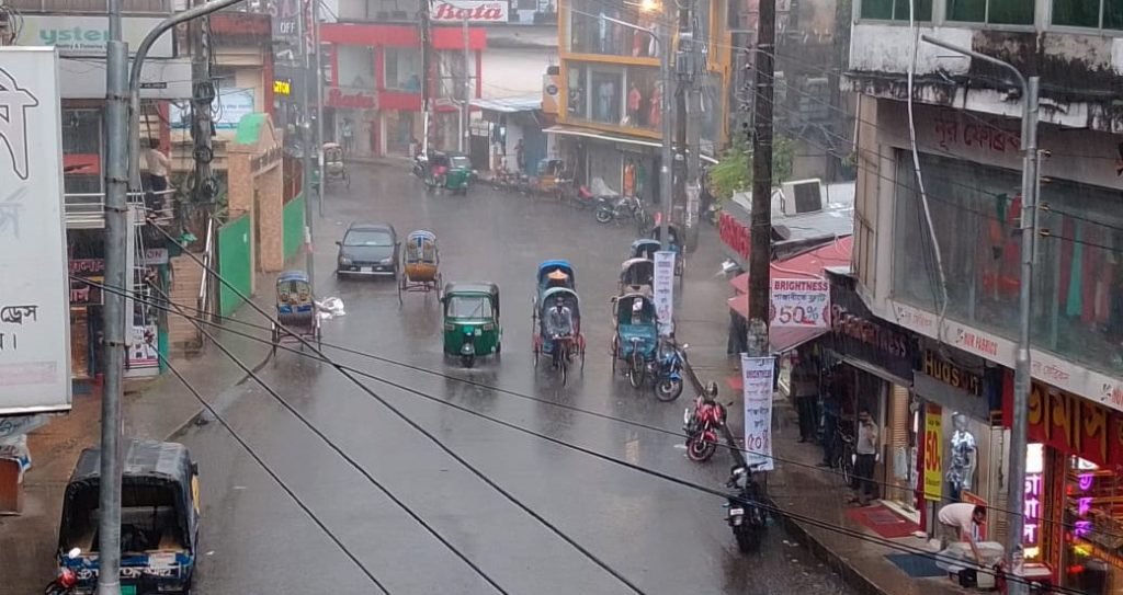 সিলেটের আকাশে শান্তির বৃষ্টি