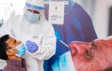 সপ্তাহে মৃত্যু কমেছে ৭৭ শতাংশ, শনাক্ত অর্ধেক